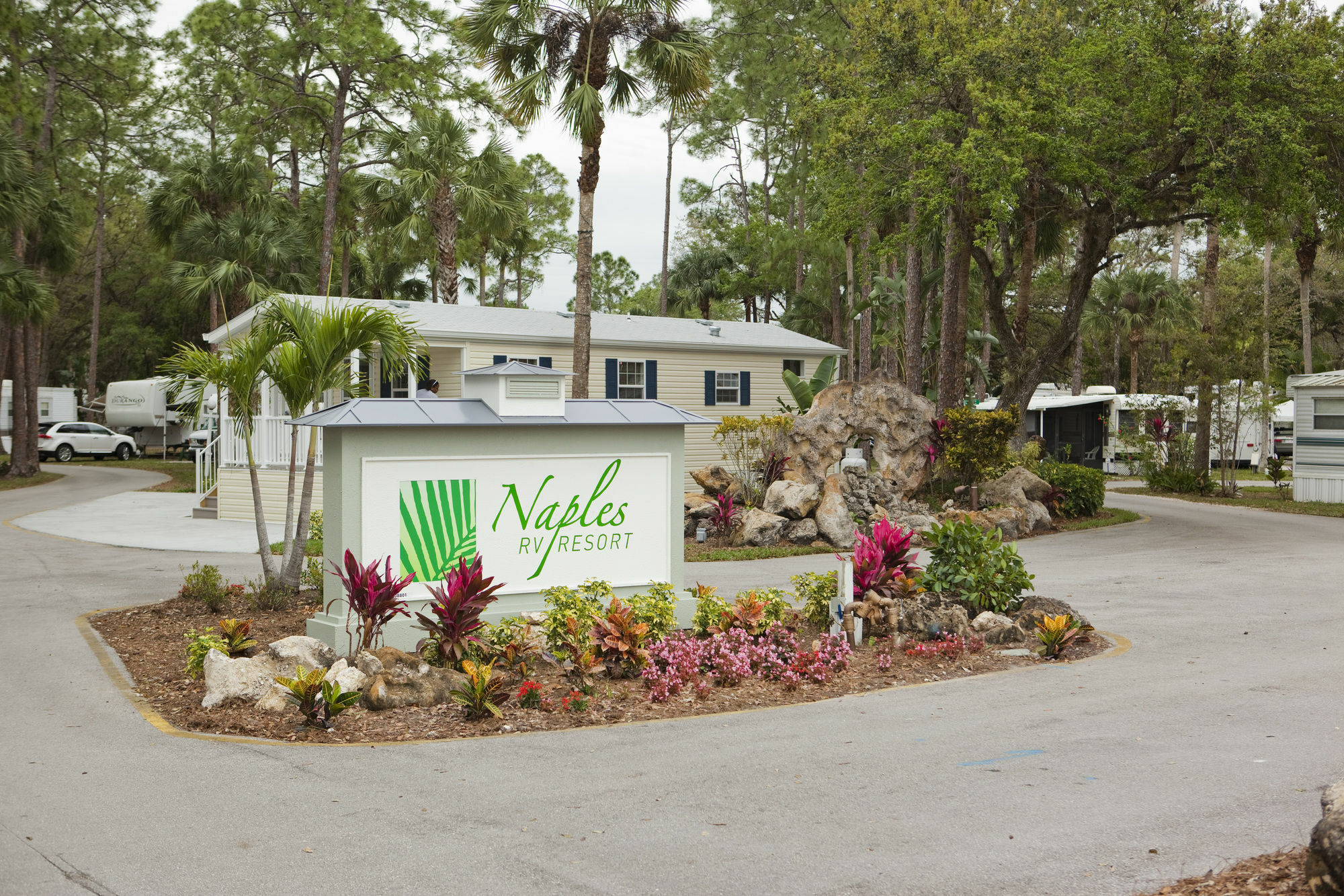 Naples Rv Resort Naples Manor Eksteriør billede