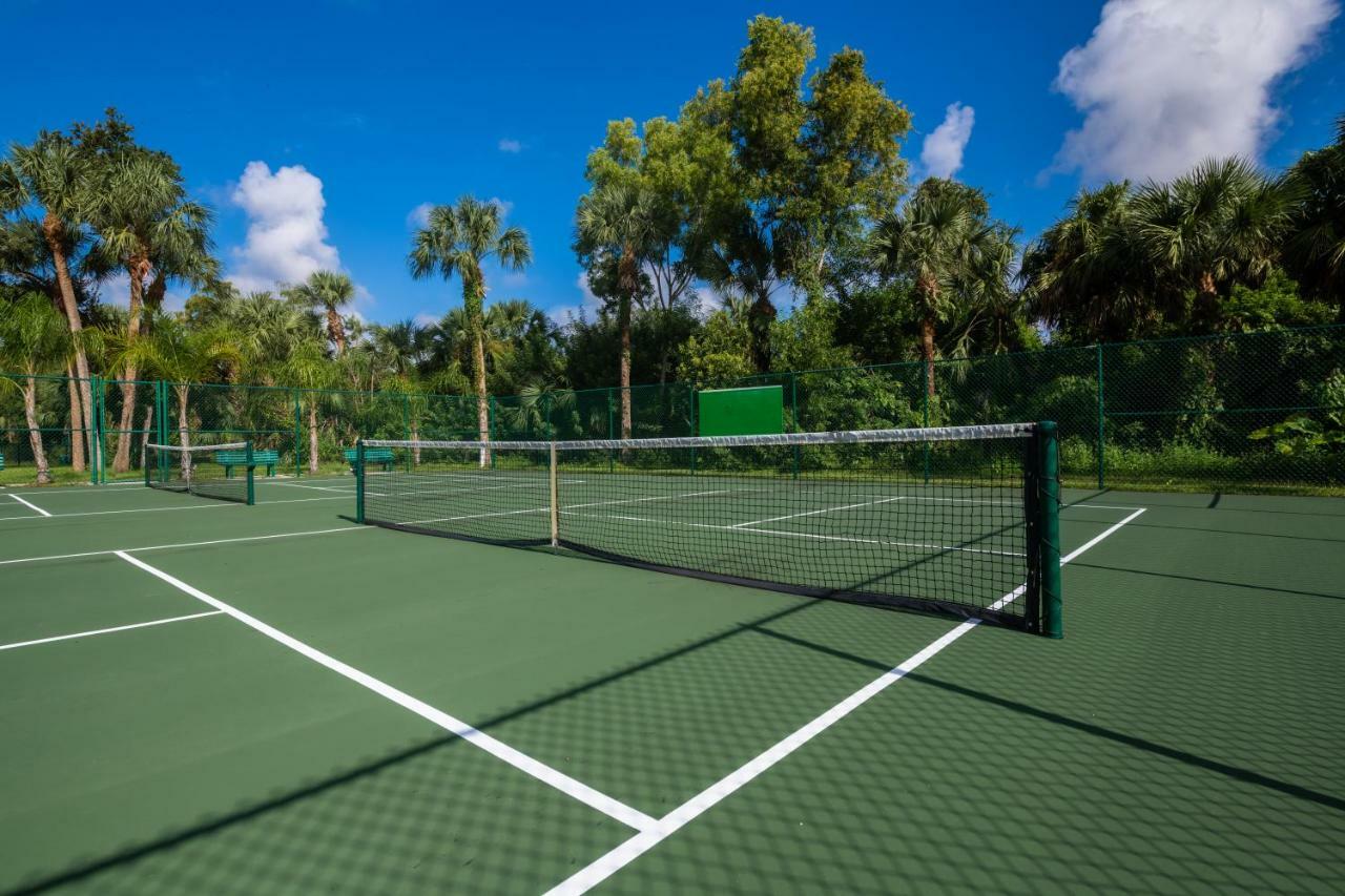 Naples Rv Resort Naples Manor Eksteriør billede