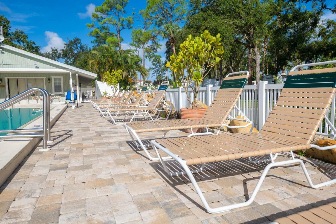 Naples Rv Resort Naples Manor Eksteriør billede