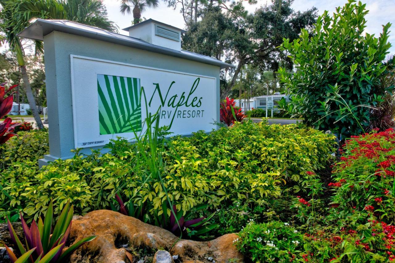 Naples Rv Resort Naples Manor Eksteriør billede